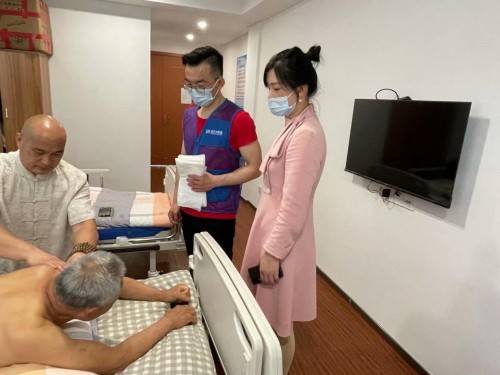 冯珺熙最新发现，小巷中的美食宝藏