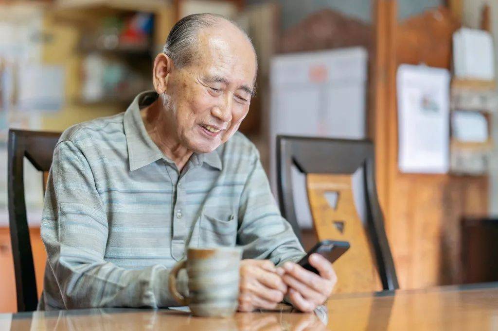 最新老年男性，健康、科技与生活的完美融合之路