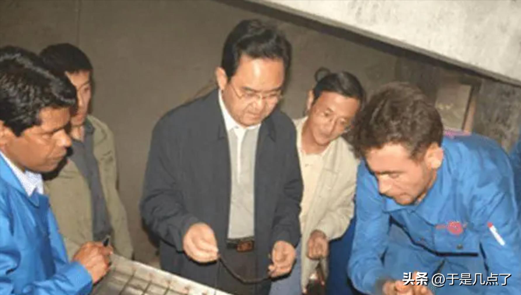 煤矿最新动态，矿井下的快乐日常与深厚友情