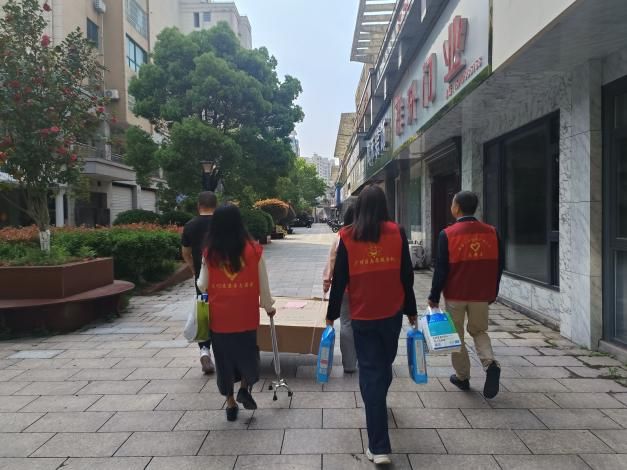 临汾贴吧最新事件，城市角落的温馨日常展现