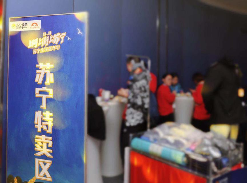 阿迪最新足球鞋，小巷中的隐藏宝藏探索记