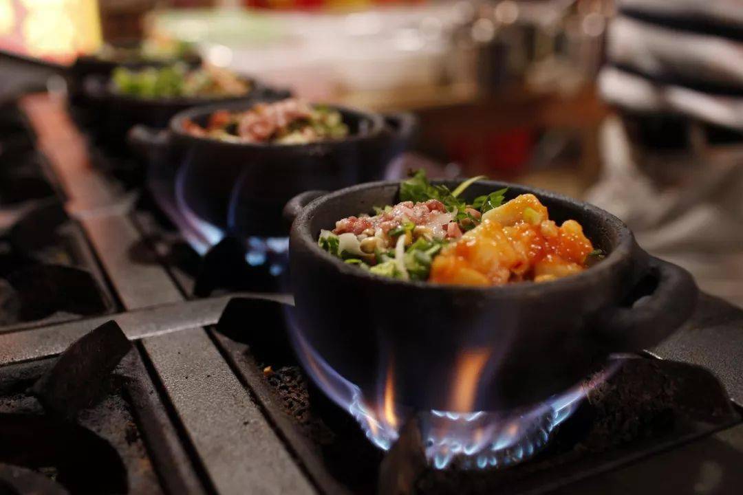 小巷中的隐秘美食天堂，最新天堂版本探秘