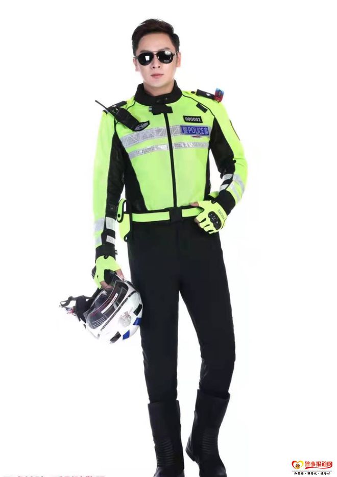 科技之光，最新卡警服守护安全的力量