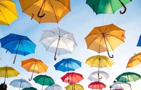 最新雨具引领学习变革冒险之旅，自信与成就感的诞生地