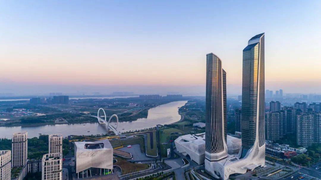 南京最新房贷，与自然美景共融的旅程，探寻内心平和的归宿